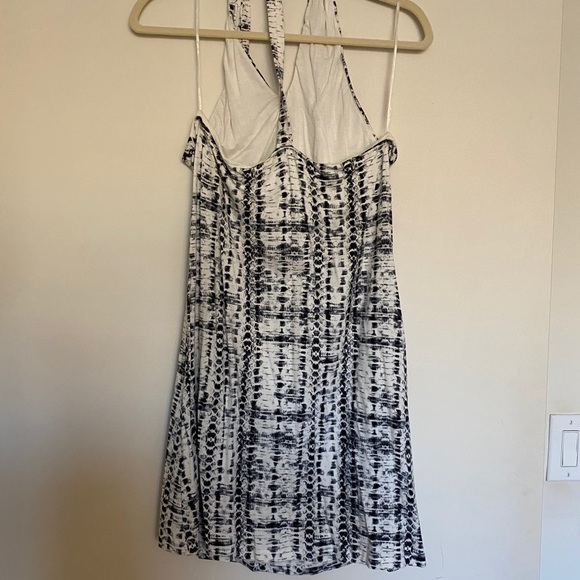 TART Collections Rumi Shift Dress - Picture 3 of 12